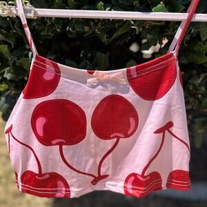 Cherry print crop top